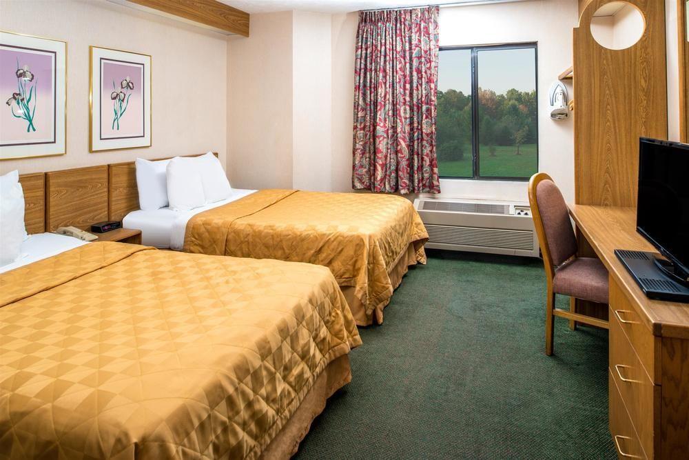 Oyo Hotel Lincoln Airport Ne, Hwy 80 エクステリア 写真
