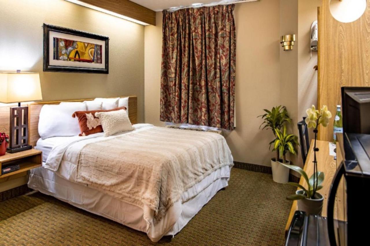 Oyo Hotel Lincoln Airport Ne, Hwy 80 エクステリア 写真